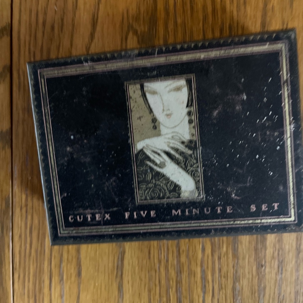 Cutex Five Minute Set Metal Hinged Box with Lid 1920s Art Deco Style